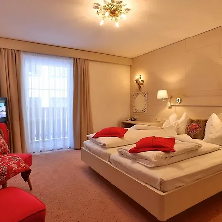 Hotel Glocknerwirt 2* هيليغنبلت